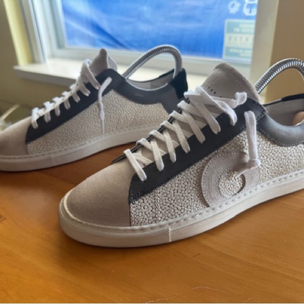 Oliver Cabell Low 1 Stingray